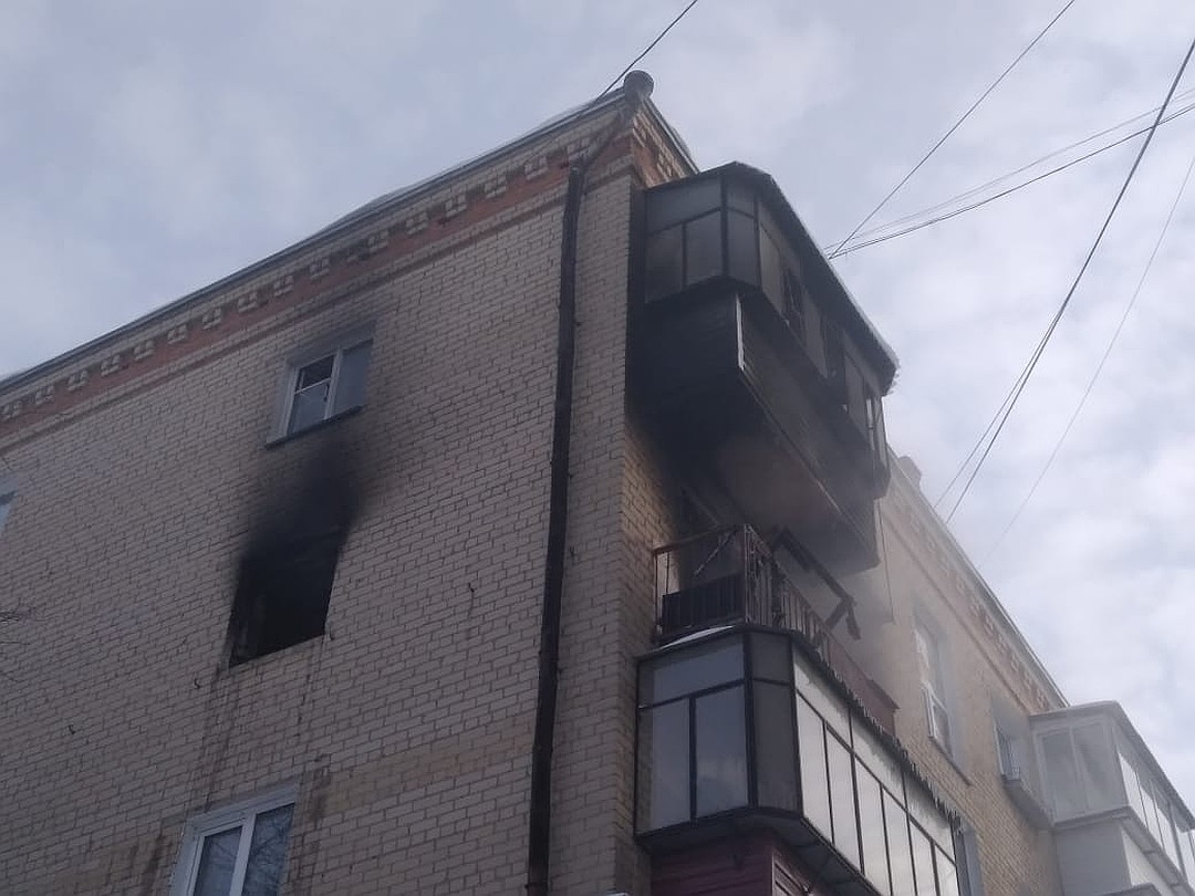 Квартира выгорела полностью. Фото: группа во ВКонтакте «Инцидент Миасс». 